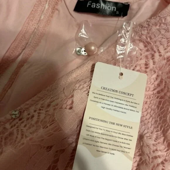 NWT Women's Pink Lace Romper SZ SM - Picture 4 of 5